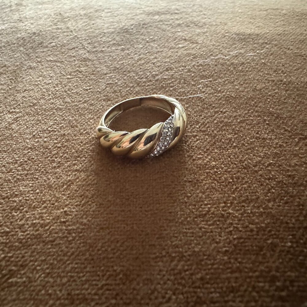 14K solid gold pave croissant ring (size 6), ship with Mejuri packaging